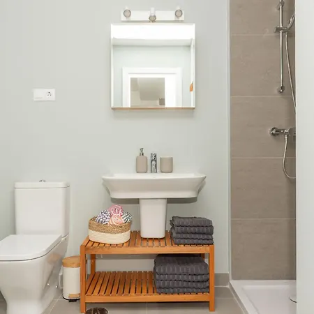 아파트 Contemporary One-bedroom *